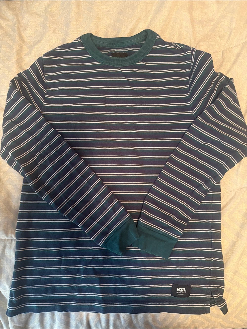 Vans boy’s  Striped Long-Sleeve size small